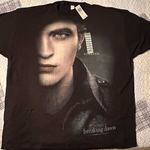 NECA Hot Topic Twilight Breaking Dawn Part 2 T-shirt XXL - NWT
